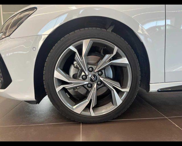 AUDI A3 SPB 30 g-tron S tronic S line edition