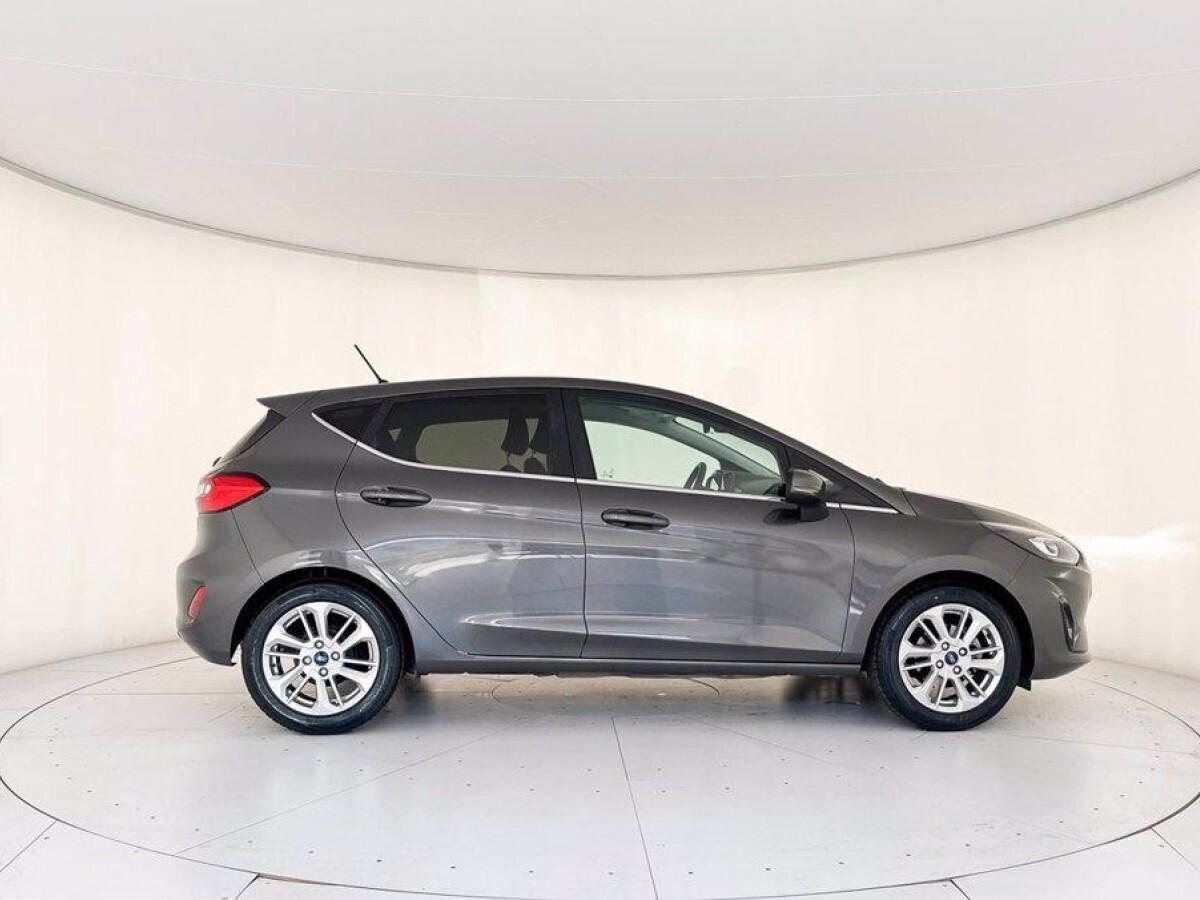 Ford Fiesta 1.0 Ecoboost Hybrid 125 CV DCT 5 porte Titanium hatchback