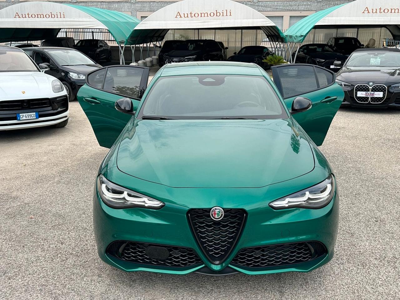 ALFA ROMEO GIULIA TRIBUTO ITALIANO 2.0 TURBO 280 CV AT8 AWD Q4