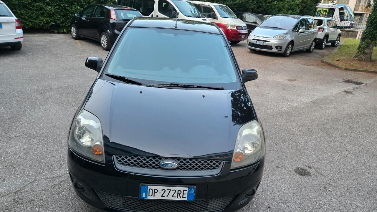 Ford Fiesta 1.4 TDCi 5p. Ghia