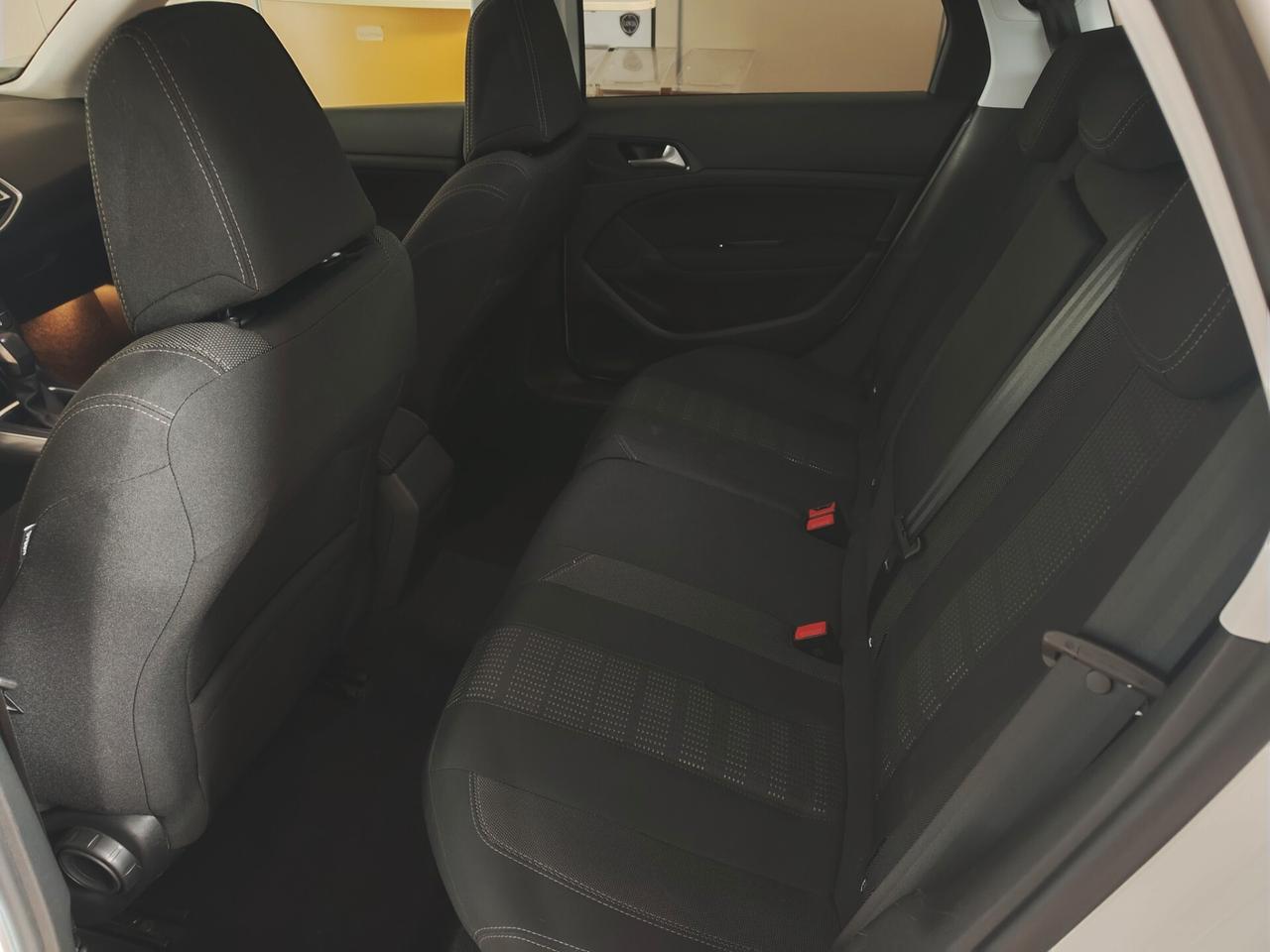 Peugeot 308 BlueHDi 120 S&S EAT6 SW Allure