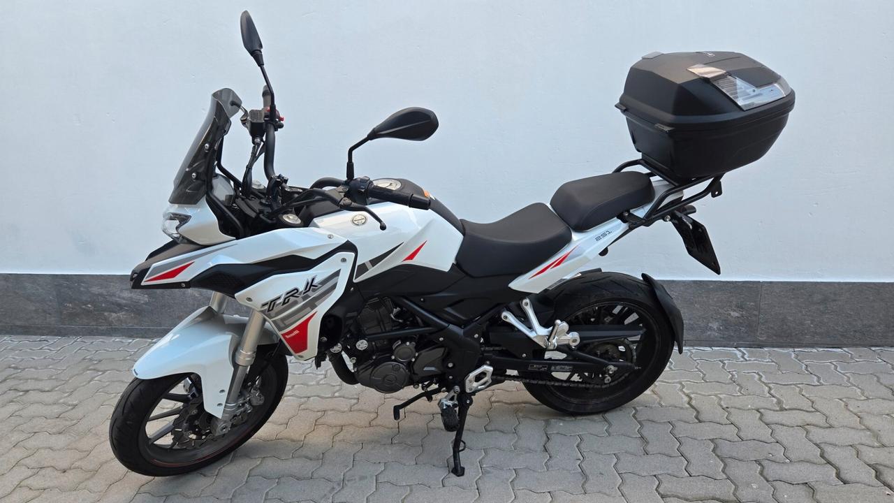 Benelli TRK 251 ABS EURO 5 +
