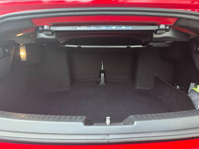 VOLKSWAGEN Maggiolino Cabrio 2.0 TDI Sport 6 marce FARI LED