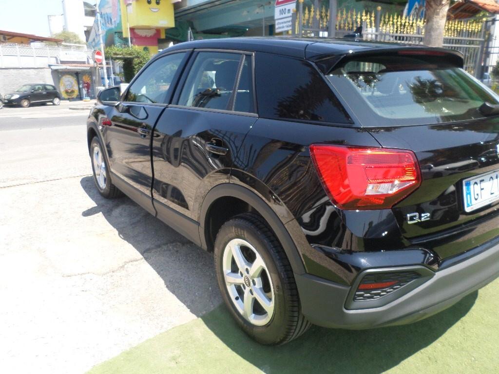 Audi Q2 35 TFSI S tronic Business