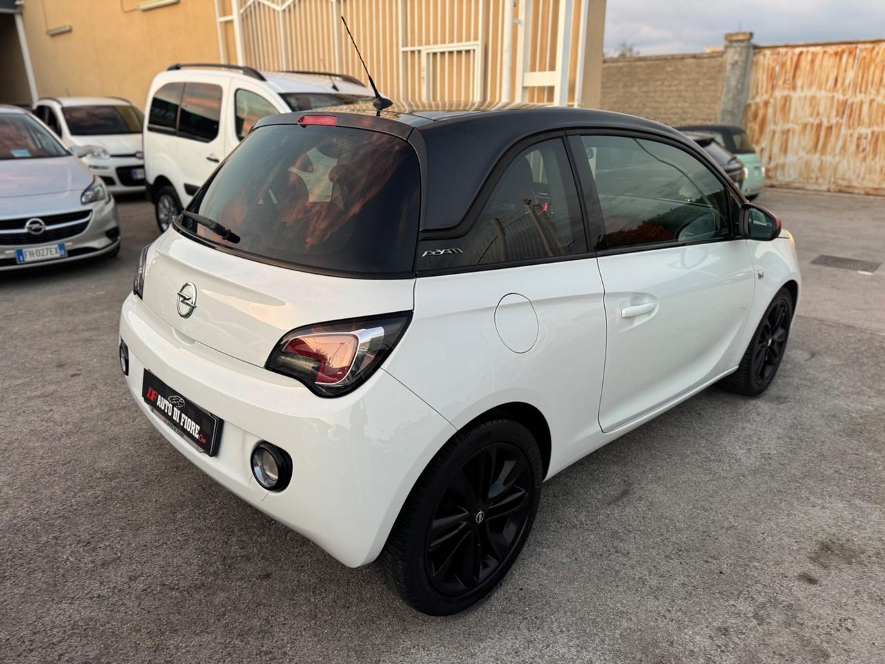 Opel Adam 1.4 GPL Tech Glam b-color