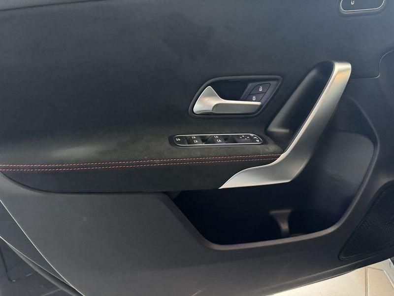 Mercedes-Benz Classe A A 200 d Automatic 4p. Premium AMG Line