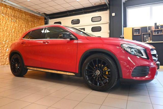 MERCEDES-BENZ GLA 200 PREMIUM AMG AUTO TETTO CAM PELLE LED 19"STRAFULL!!