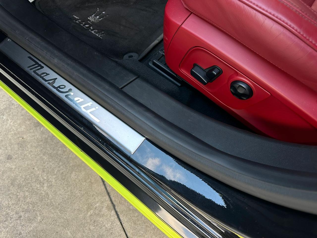 Maserati Ghibli V6 430 CV Q4 Gransport
