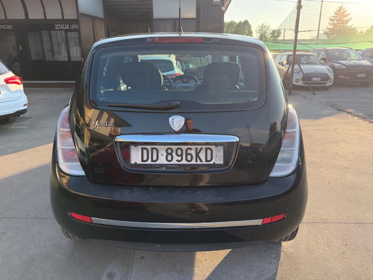 Lancia Ypsilon 1.2 Oro Giallo
