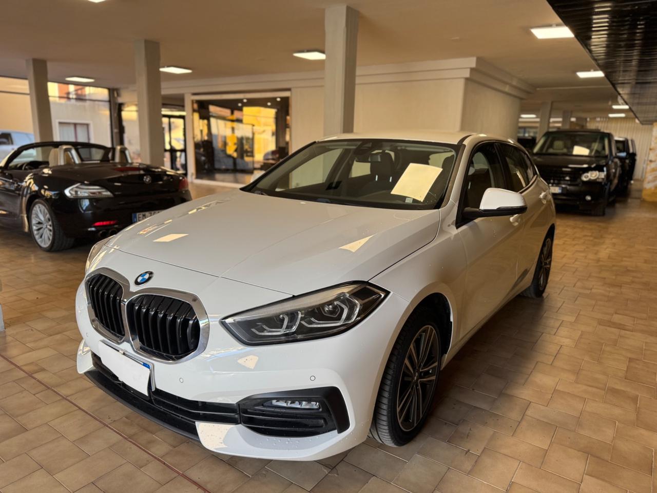 Bmw 116 116d 5p. Advantage