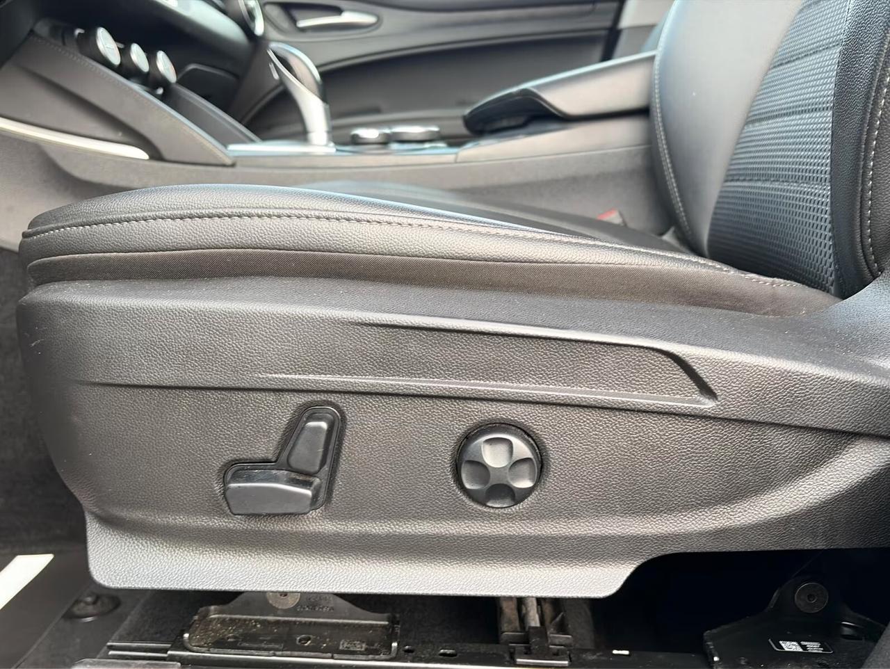 Alfa Romeo Stelvio 2.0 Turbo 200 CV AT8 Q4 Super