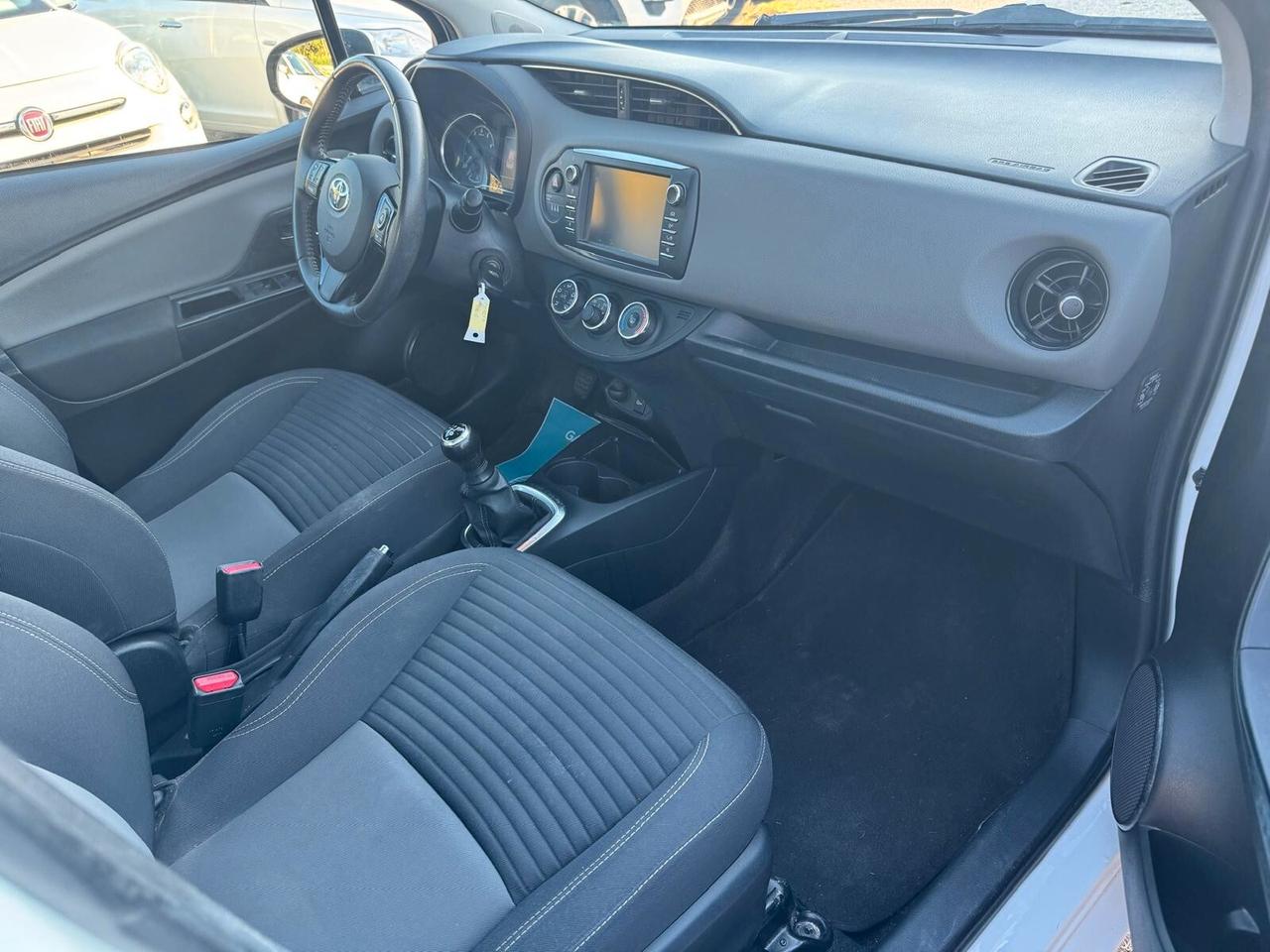 TOYOTA - Yaris - 1.0 5p. Active - UNIPRO.- NEOPATENTATI - FINANZIABILE - PERMUTE