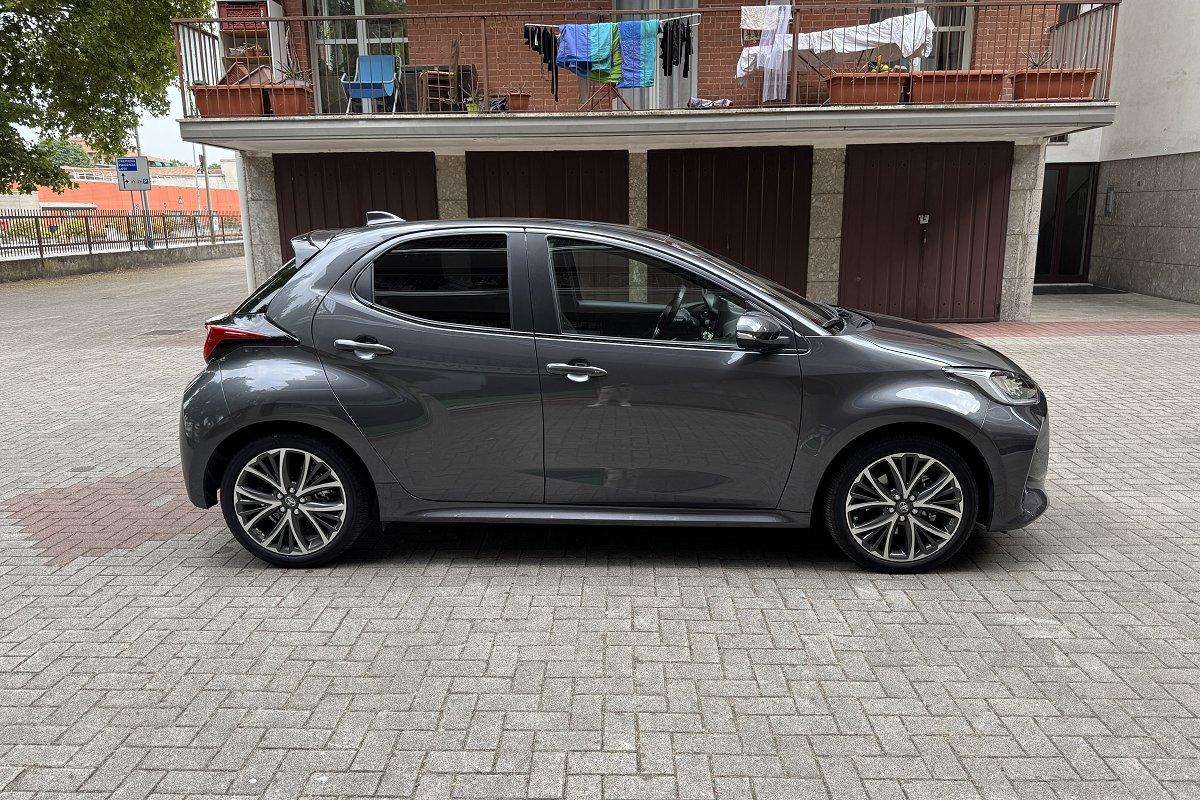 TOYOTA Yaris 1.5 130 Hybrid 5 porte Lounge