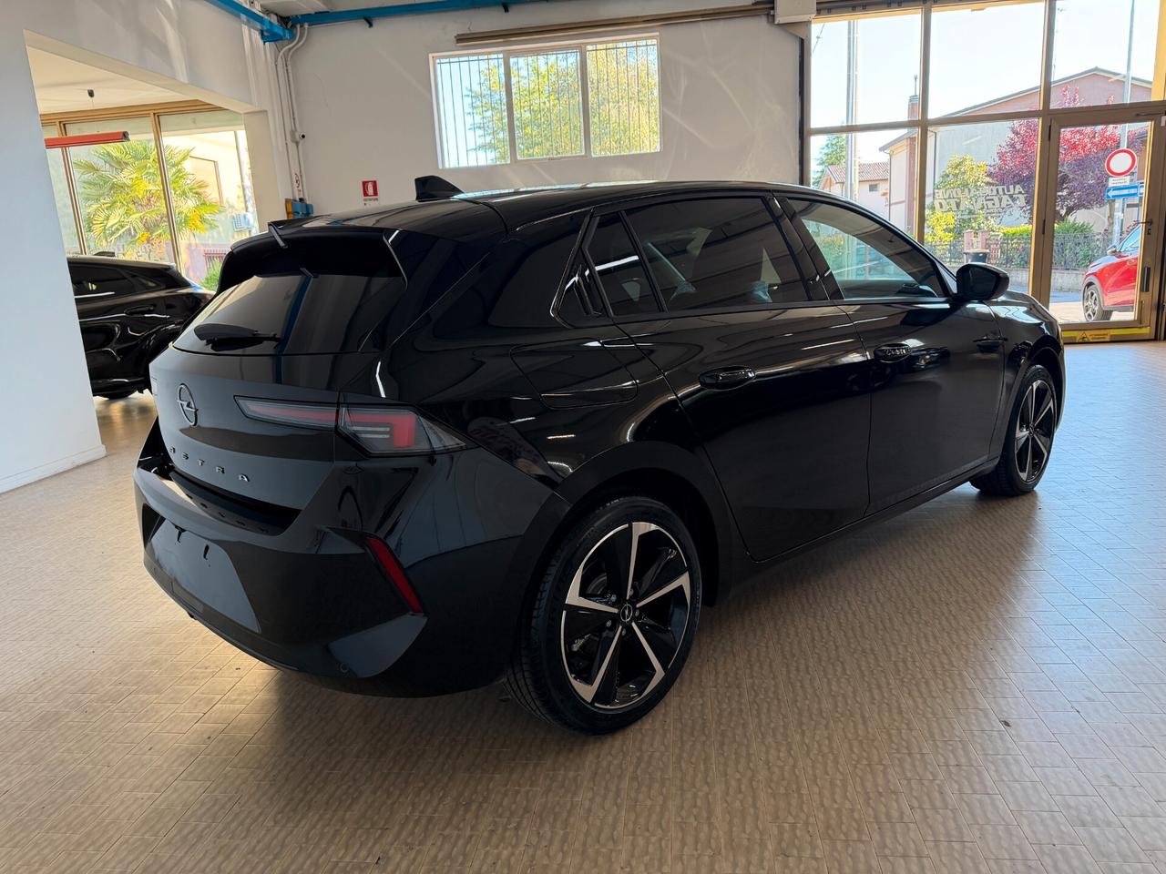 Opel Astra 1.2 Turbo 130 CV Elegance KM0 Neopatentati KM0