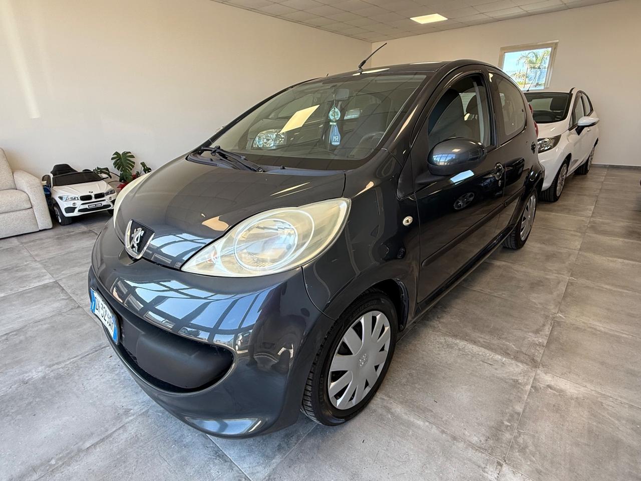 Peugeot 107 1.4 HDi 5p. Plaisir