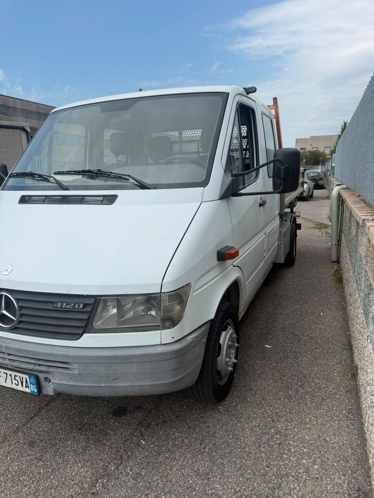 Mercedes Benz 412
