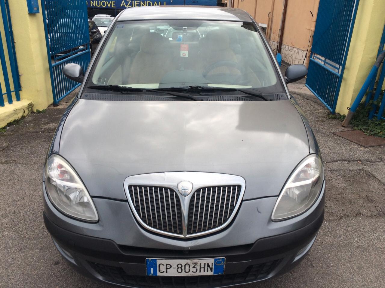 Lancia Ypsilon 1.4 16V Platino tagliandata con cinta distrib. eseguita a km 212000