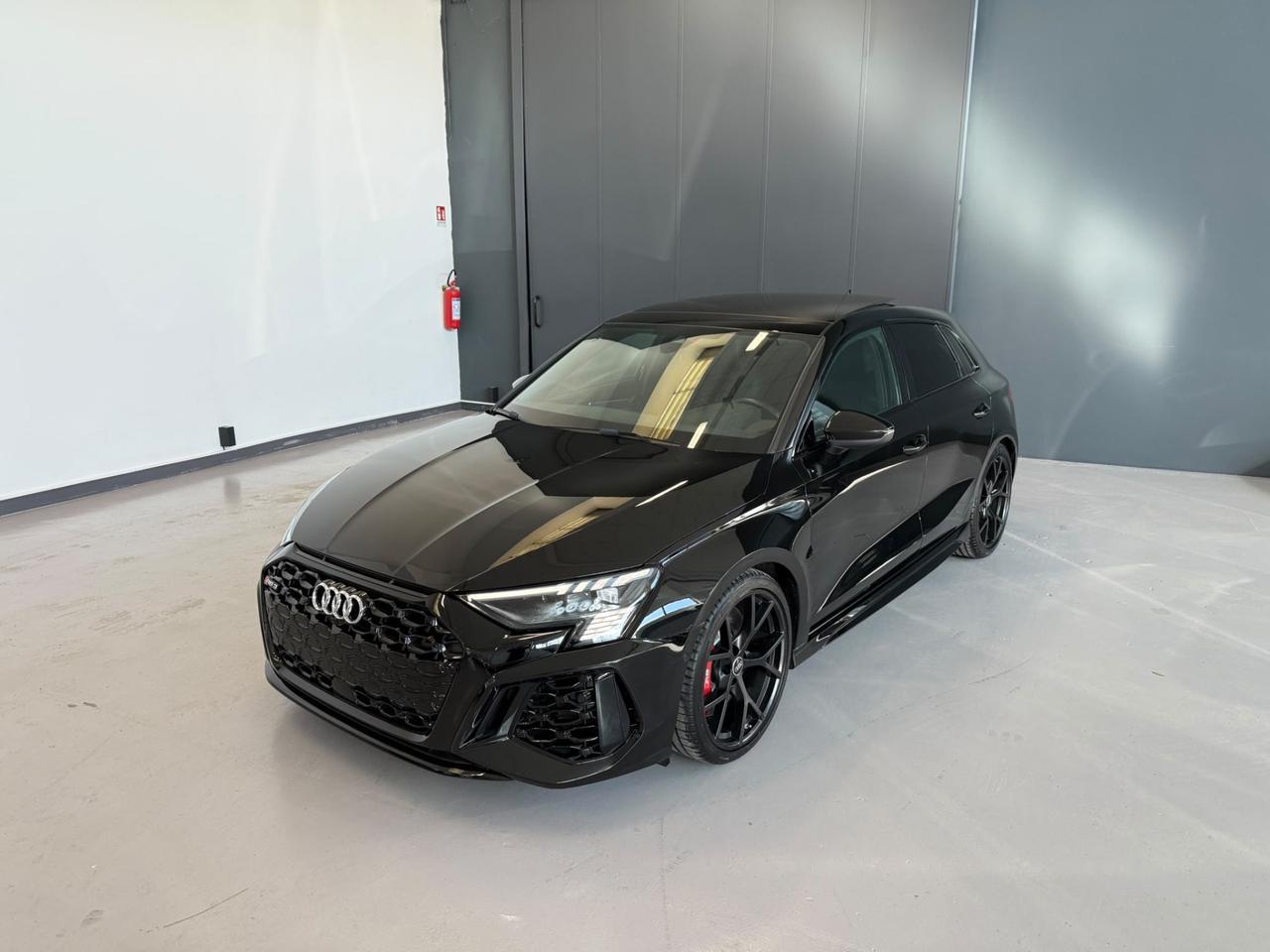 Audi A3 RS 3 SPB TFSI quattro S tronic