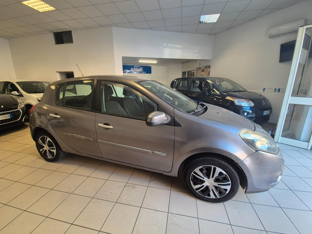 Renault Clio 1.2 16V 5 porte GPL Dynamique