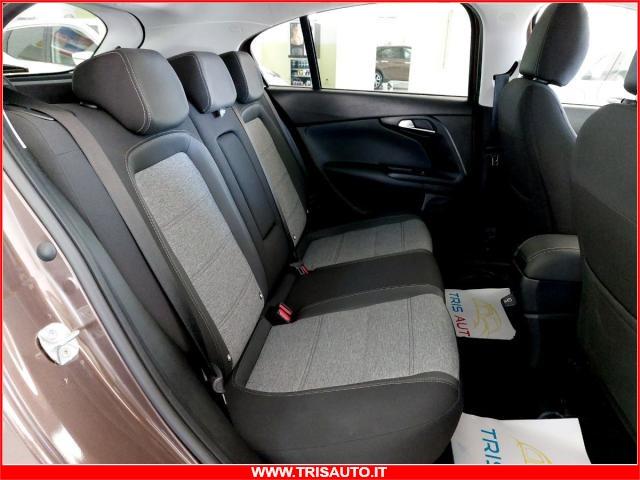 FIAT Tipo 1.6 MJT S&S Cross IVATA (FULL LED+NAVI)