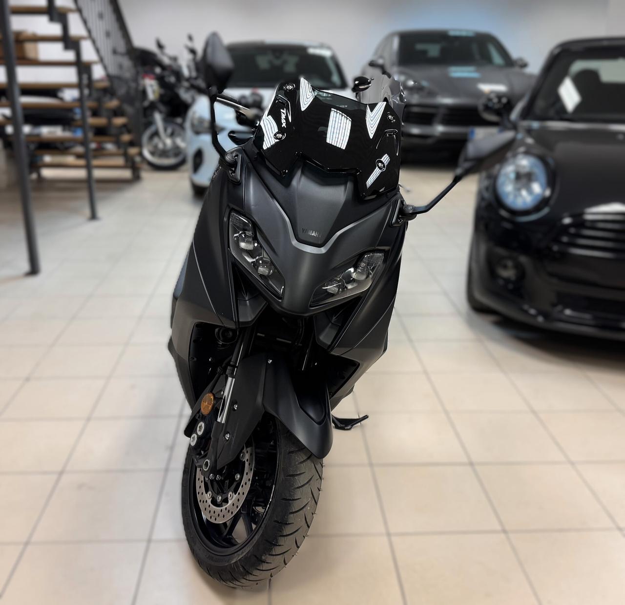 Yamaha T Max 560