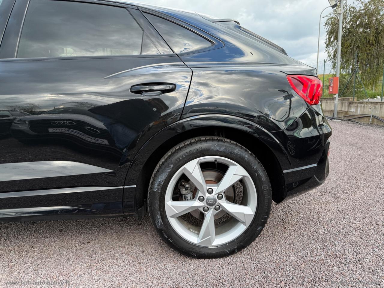 AUDI Q3 SPORTBACK 2.0TDI S-line NAVI FULL LED RETROCAMERA 360