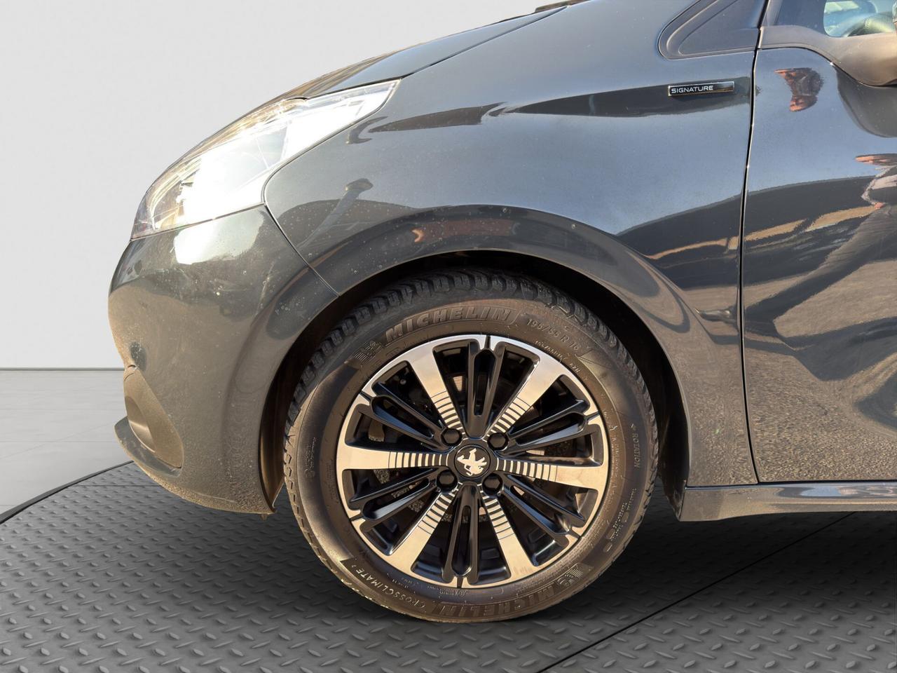 Peugeot 208 5p 1.2 puretech 80cv Signature 2019