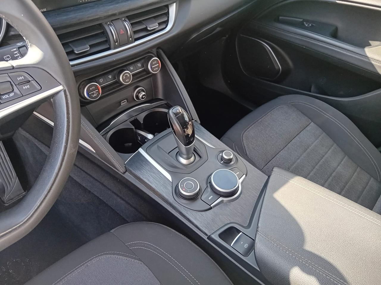 Alfa Romeo Stelvio 2.2 Turbodiesel 190 CV AT8 RWD B-Tech
