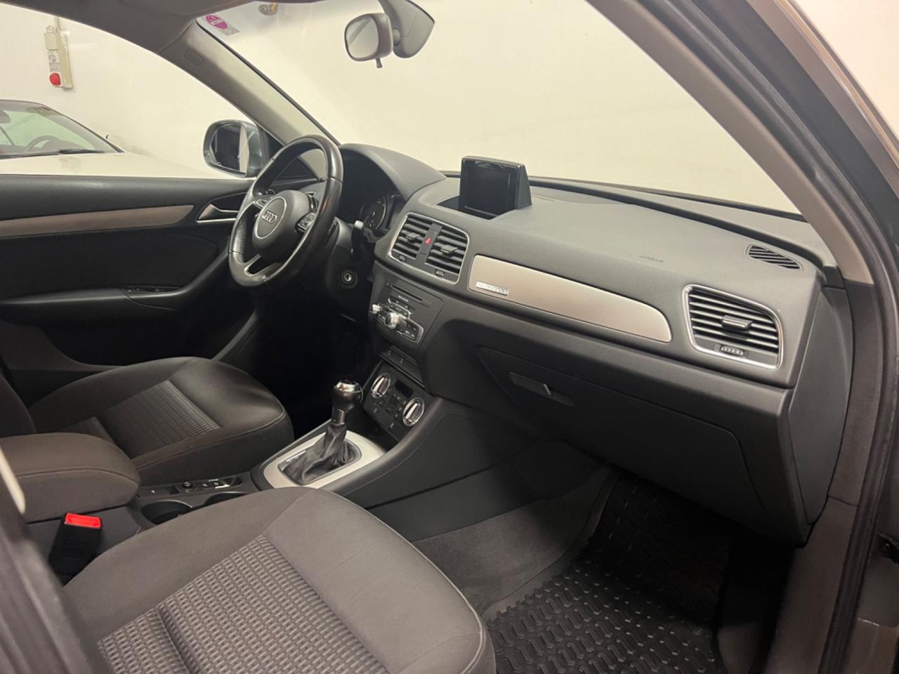 Audi Q3 2.0 TDI 177 CV quattro S tronic Business Plus