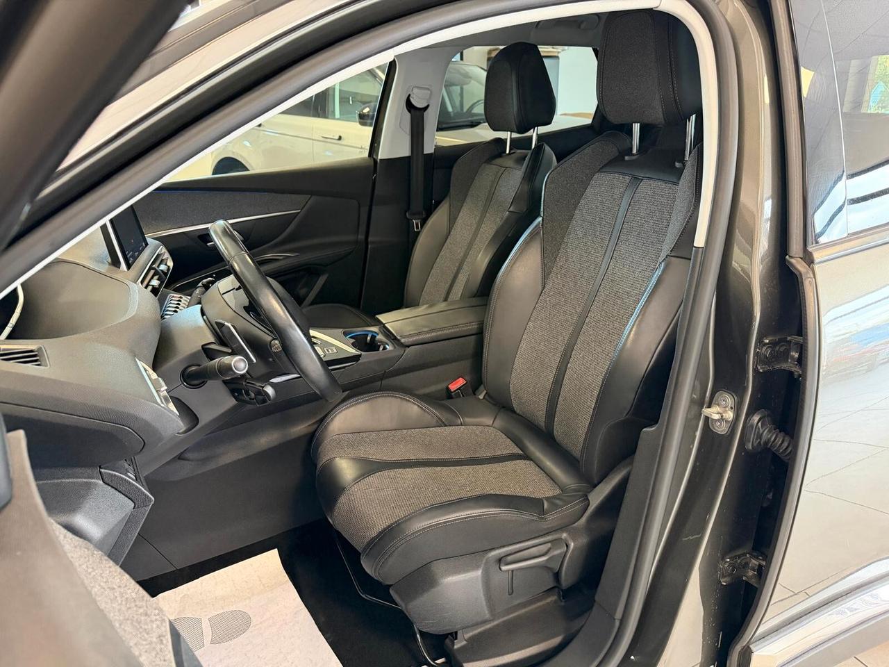Peugeot 3008 1.2 PURETECH TURBO 130CV EAT6 ALLURE 2018
