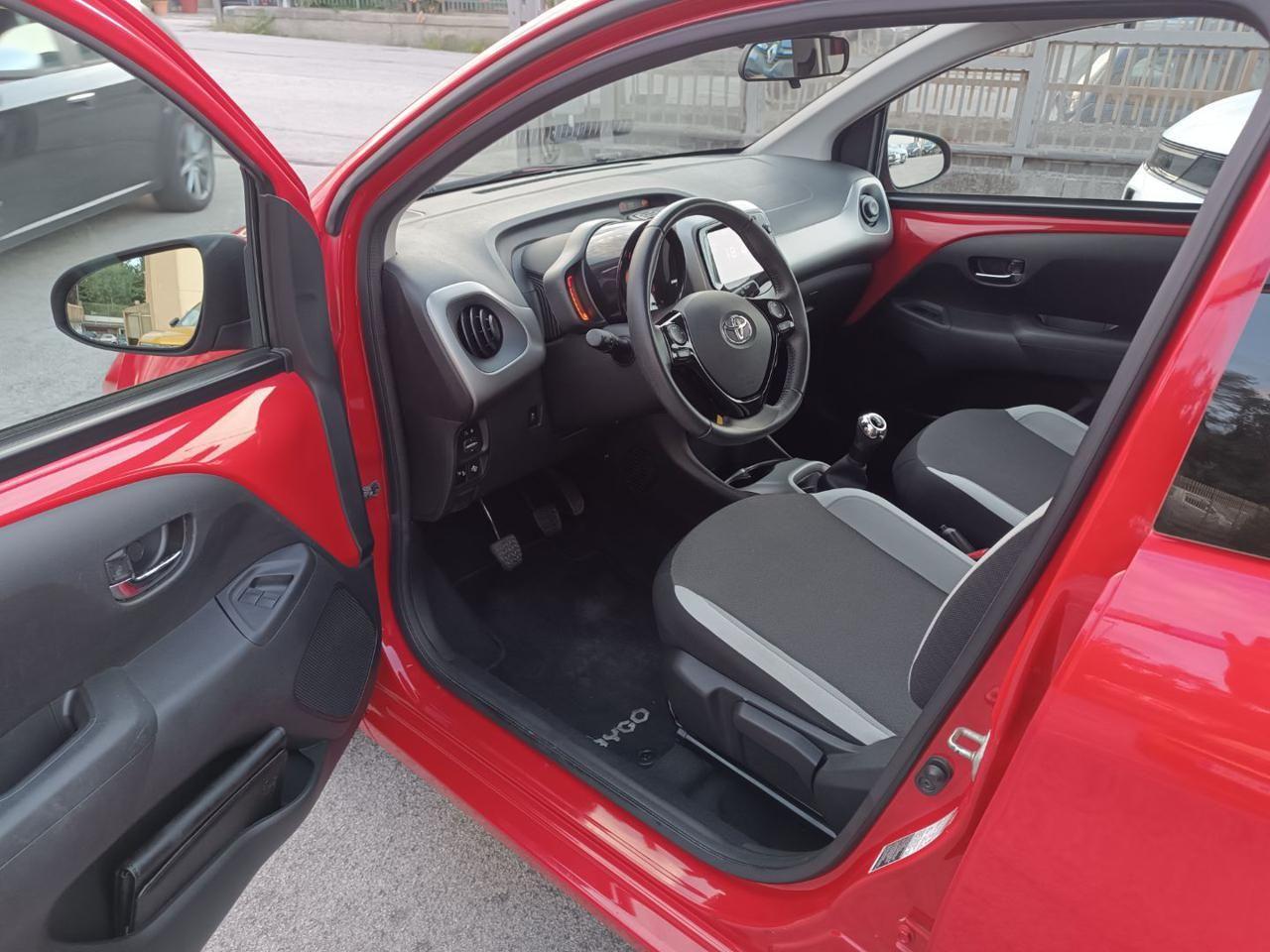 TOYOTA Aygo 1.0 VVT-i 69 CV 5 porte x-play