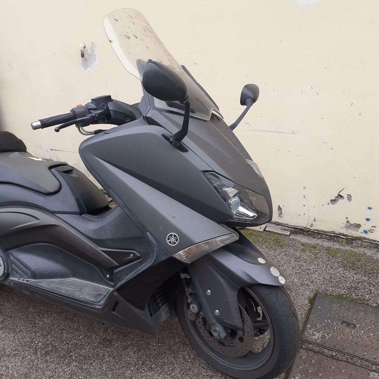 Yamaha T Max 530