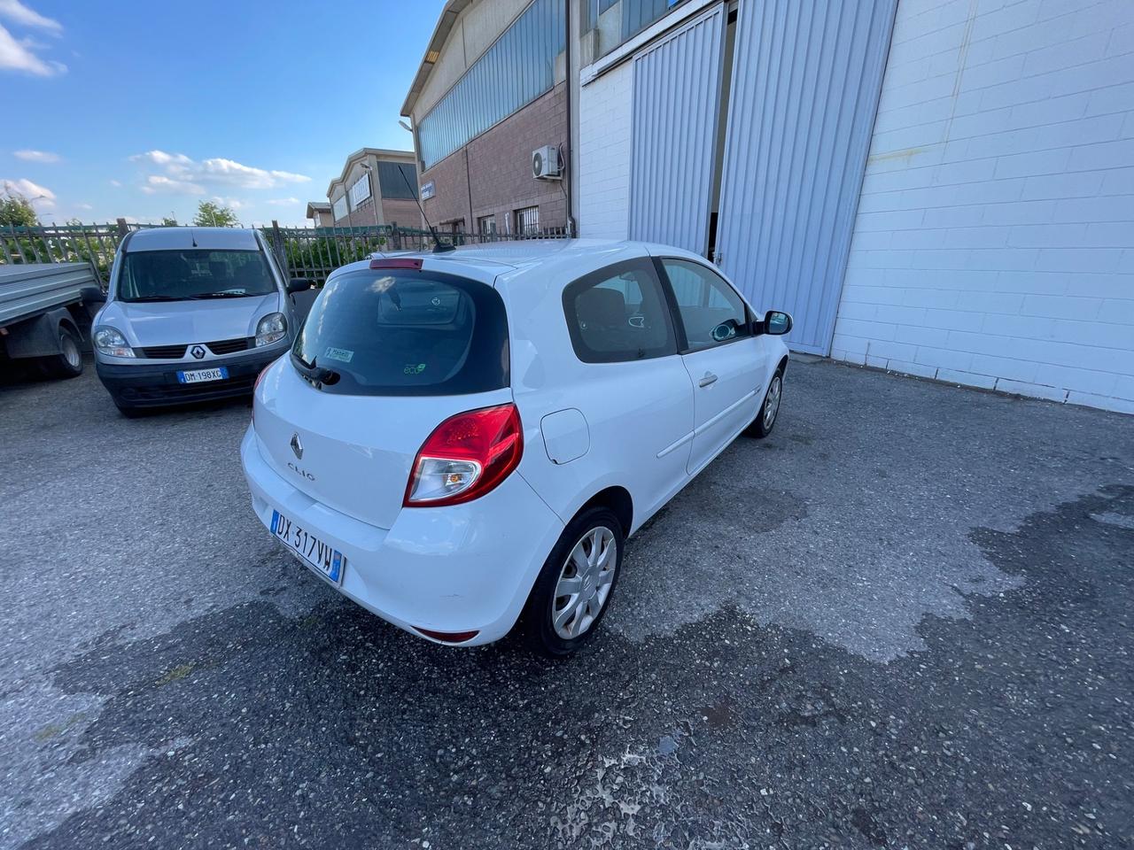 Renault Clio 1.2 16V 3 porte Confort