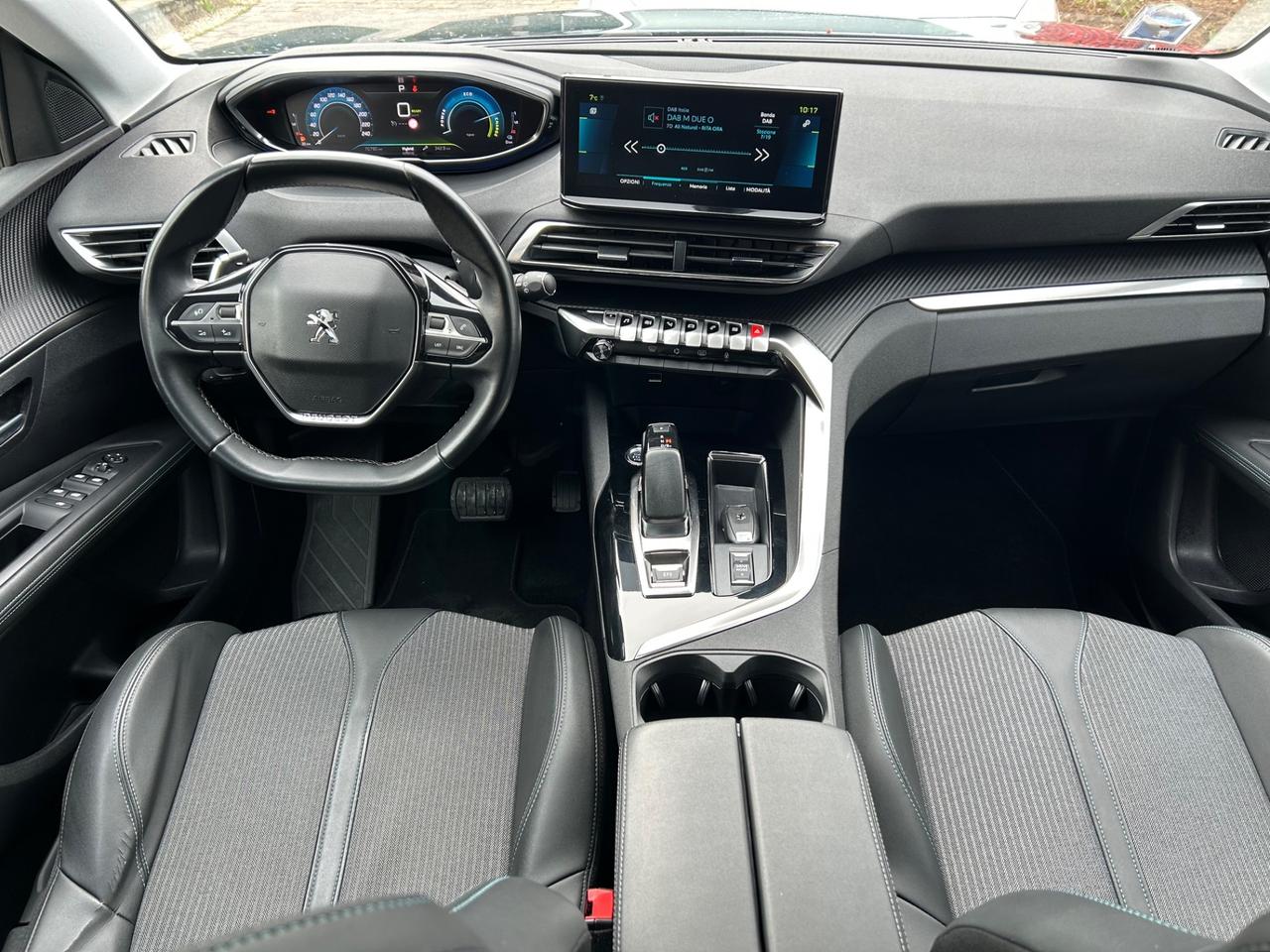 Peugeot 3008 Hybrid 225 e-EAT8 Allure