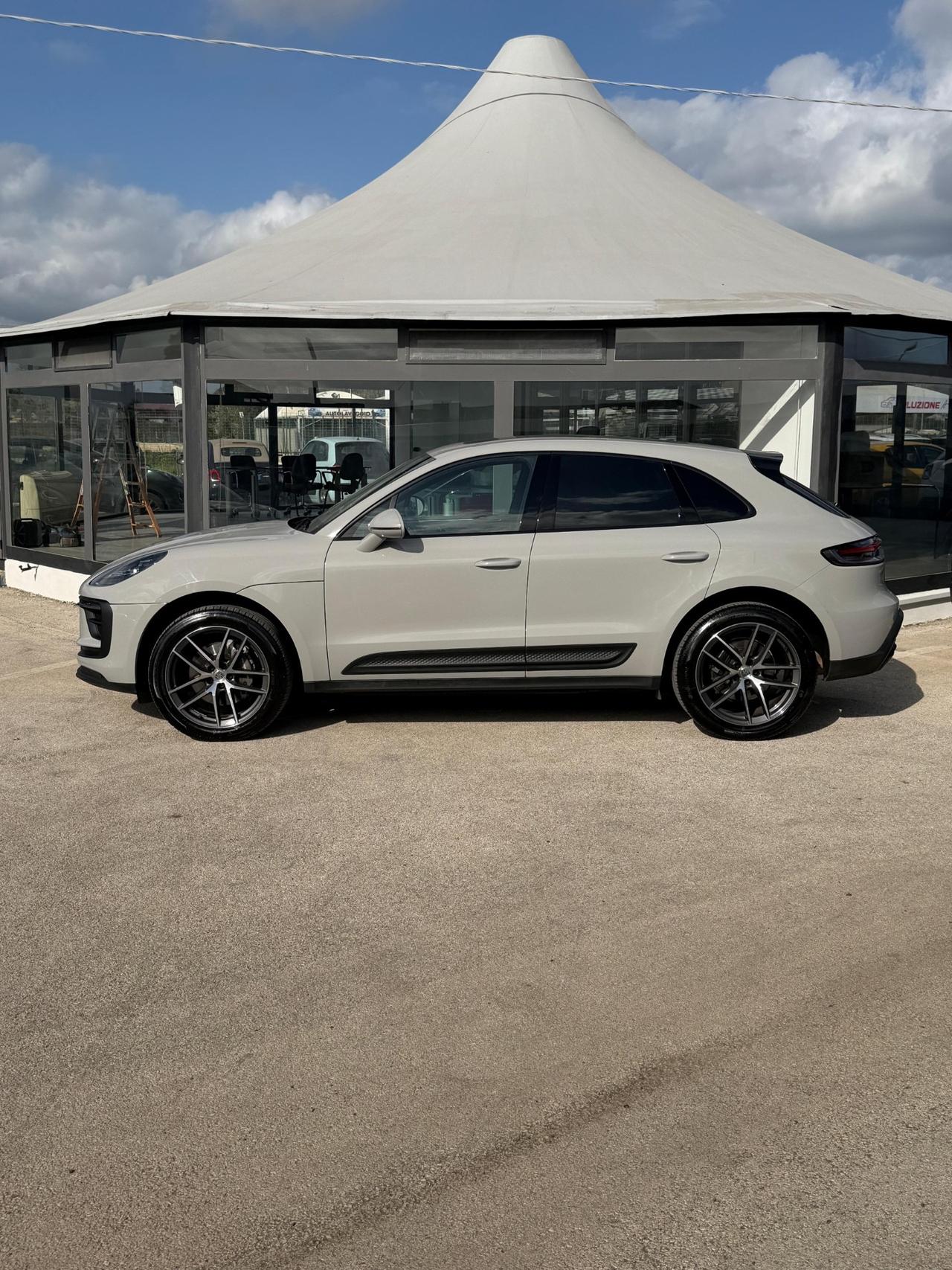 Porsche Macan 2.0 265 CV - Grigio Gesso - Cerchi 21" RS Spyder - Full