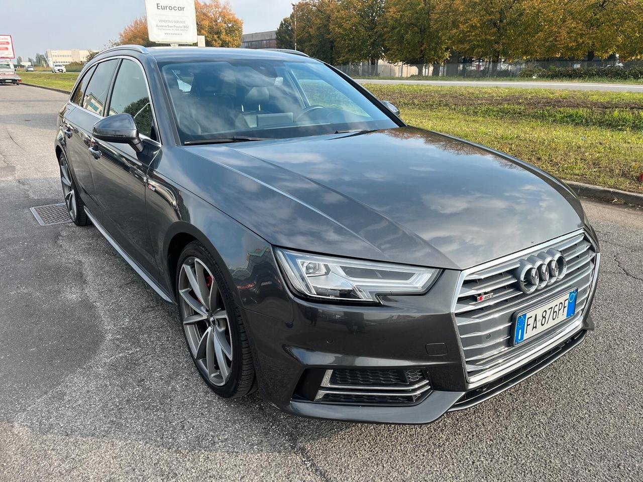 Audi A4 sline quattro stronic