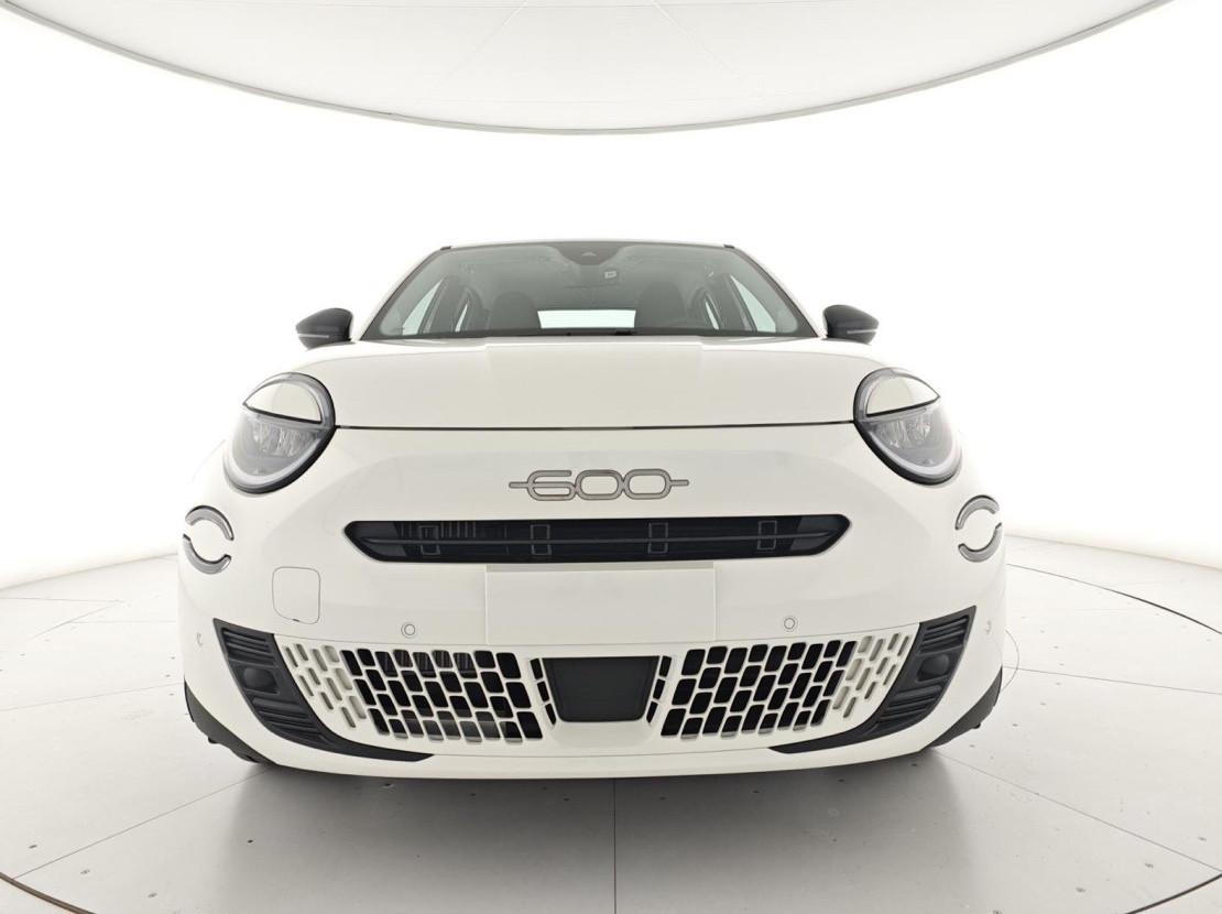 Fiat 600 Hybrid KM0 a*f*f*a*r*e