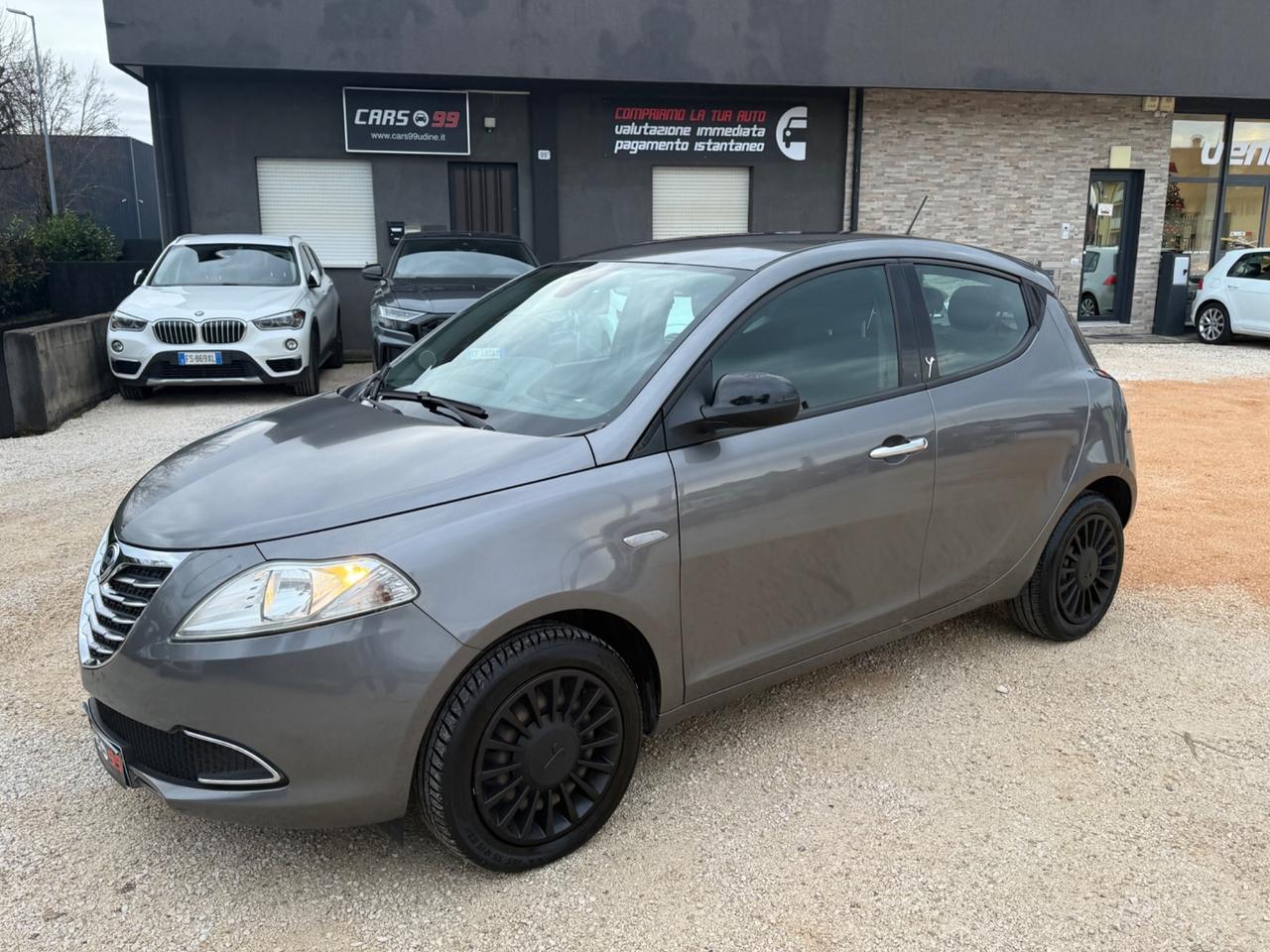 Lancia Ypsilon 1.2 69 CV 5 porte Gold