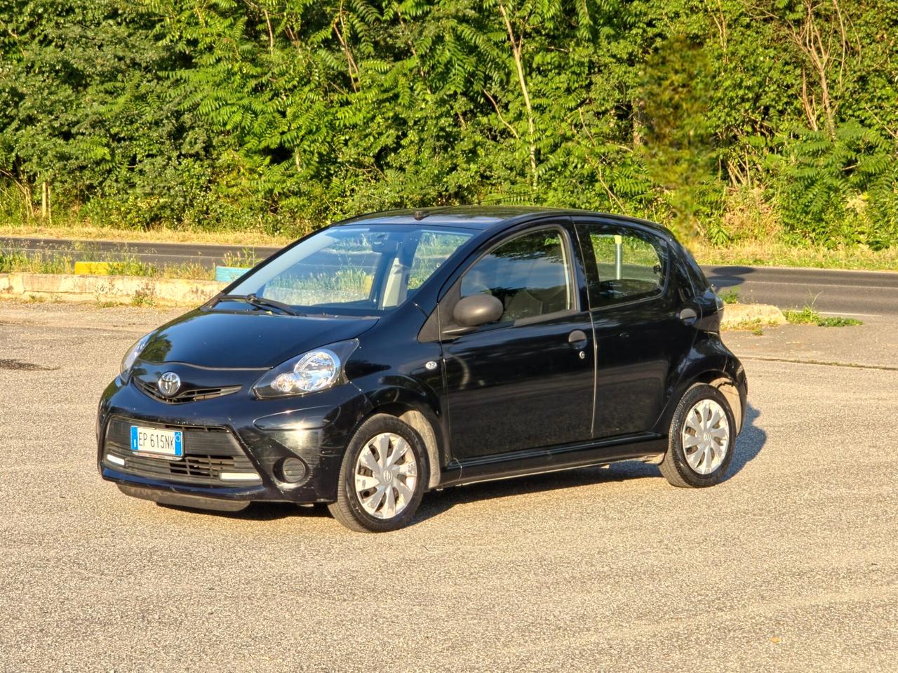 Toyota Aygo 1.0 12V VVT-i 5 porte Lounge Connect CV-68 E5B Manuale NEO 2012