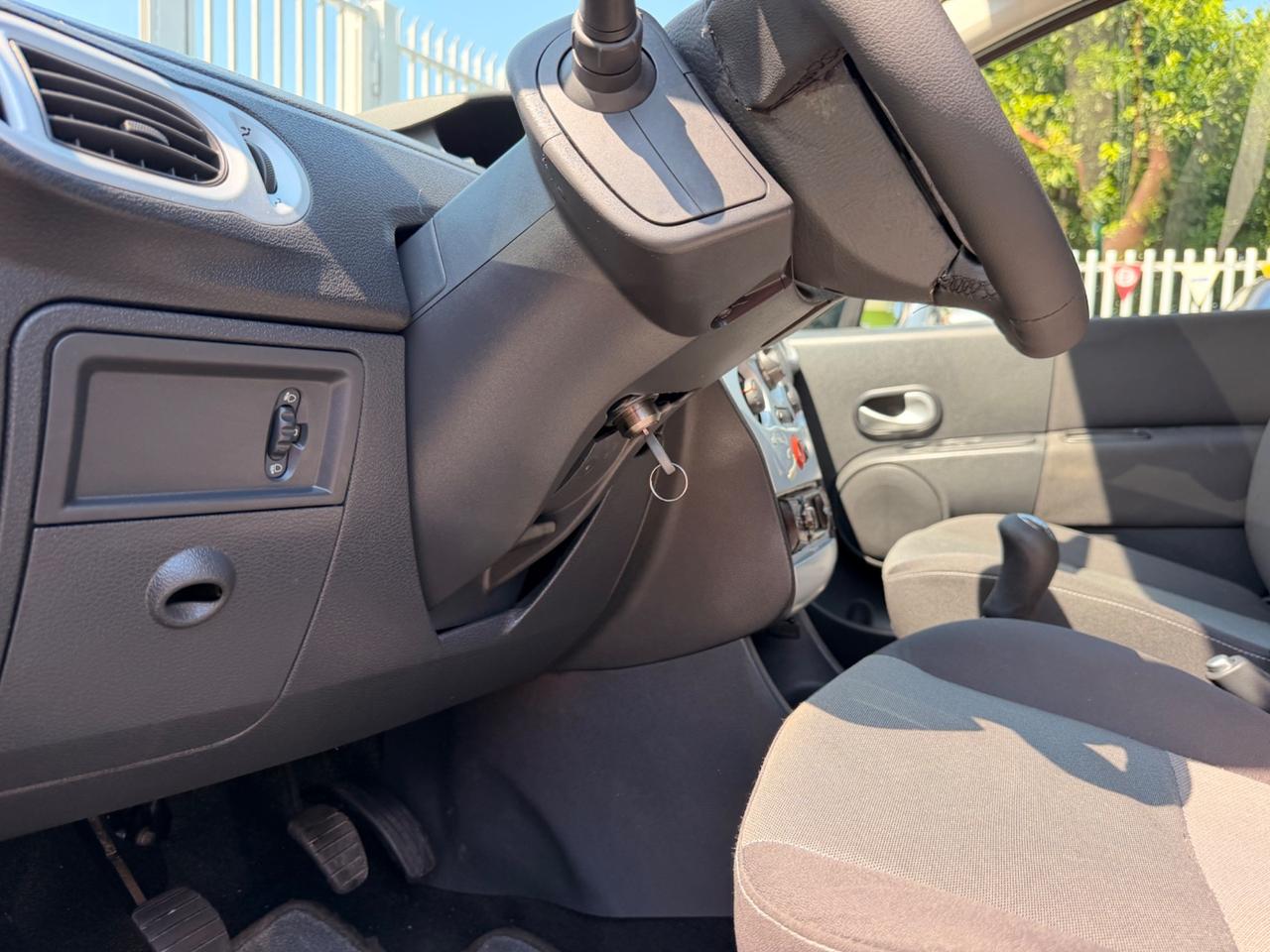 Renault Modus Grand 1.2 benzina Dynamique 150.000 Km