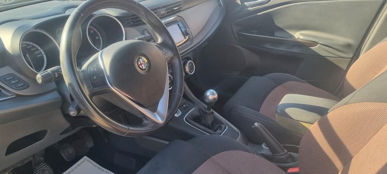 Alfa Romeo Giulietta 1.6 JTDm-2 105 CV Exclusive