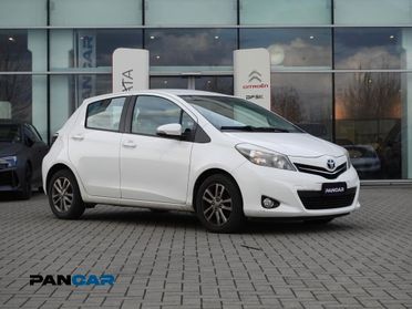 Toyota Yaris 1.3 5 porte Lounge Multidrive