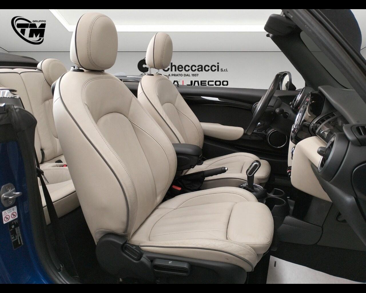 MINI Mini Cabrio (F57) Mini 1.5 Cooper D Hype...