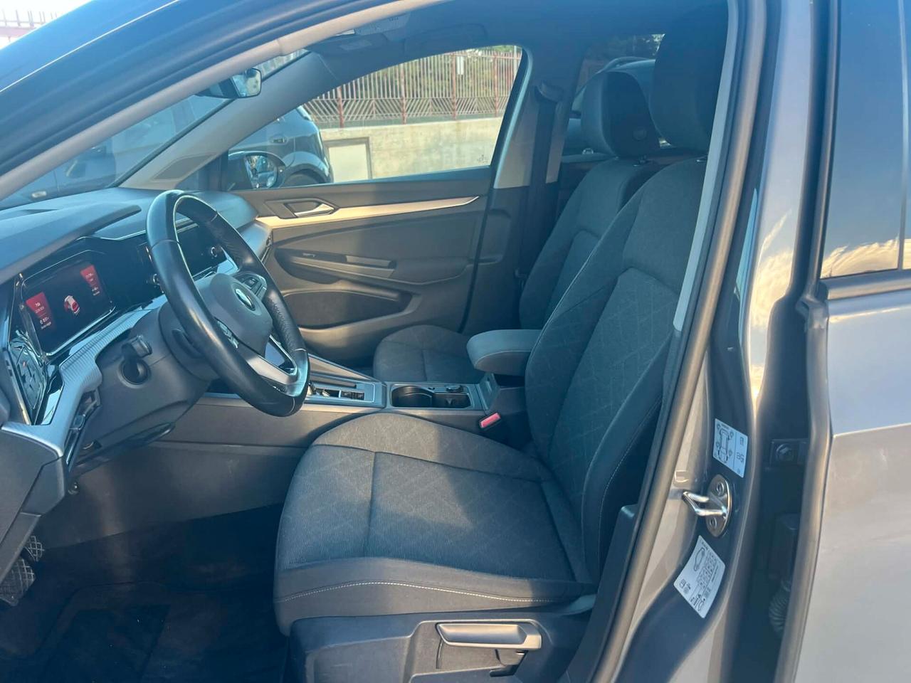 Volkswagen Golf 2.0 TDI DSG