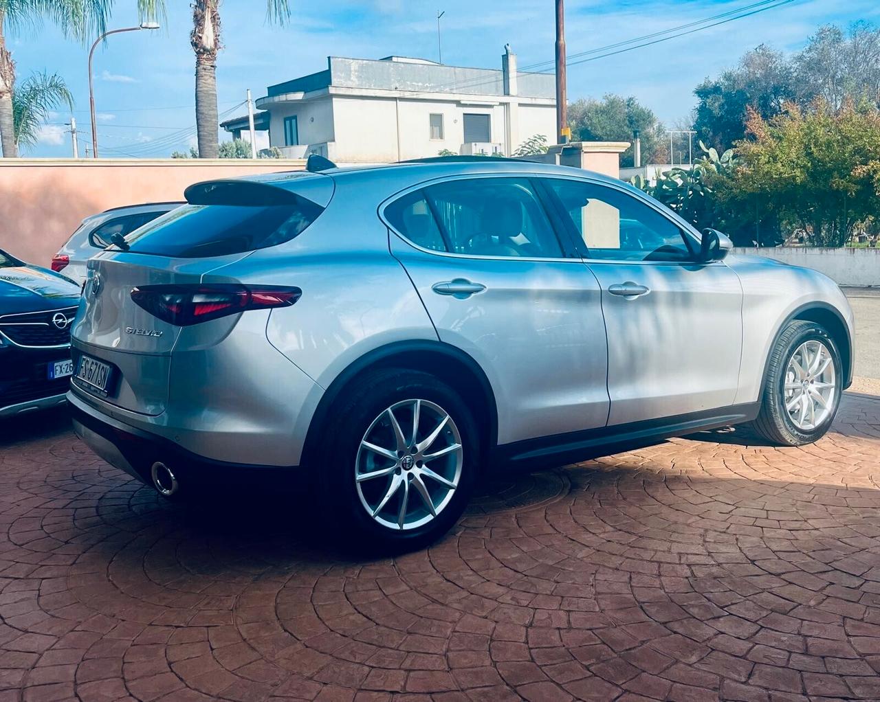 Alfa Romeo Stelvio 2.2 Turbodiesel 190 CV AT8 Q4 Executive