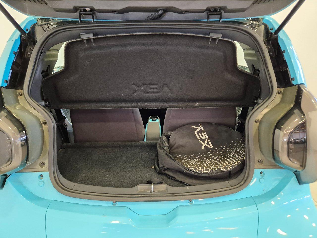 Xev Yoyo 32kWh Electric Blue