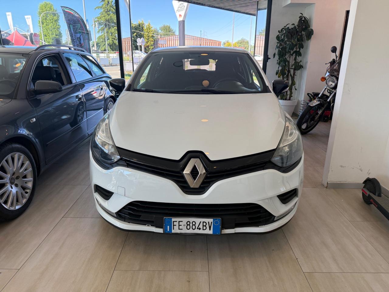 Renault Clio 1.2 75CV 5 porte Life