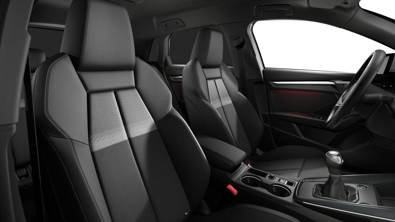 AUDI Audi A3 Sportback Business TFSI 85 kW 6-marce