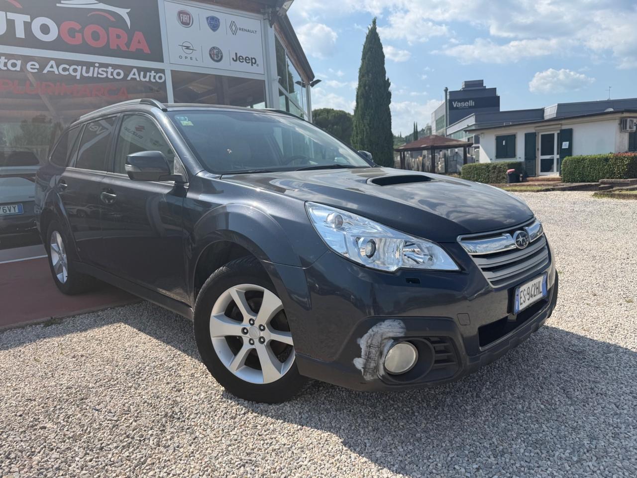 Subaru OUTBACK 2.0D Trend Leather