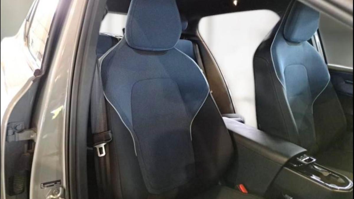 VOLVO Ex30 Single Motor Extended Range Rwd Plus